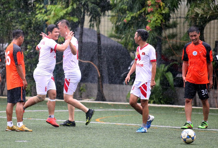 135,8 triệu quyên góp cho nữ phóng viên Hải Đường - Ảnh 7. 135,8 triệu quyên góp cho nữ phóng viên Hải Đường - Ảnh 7.