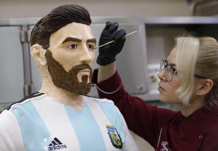 Quà sinh nhật ngọt ngào cho Lionel Messi - Ảnh 1. Quà sinh nhật ngọt ngào cho Lionel Messi - Ảnh 1.