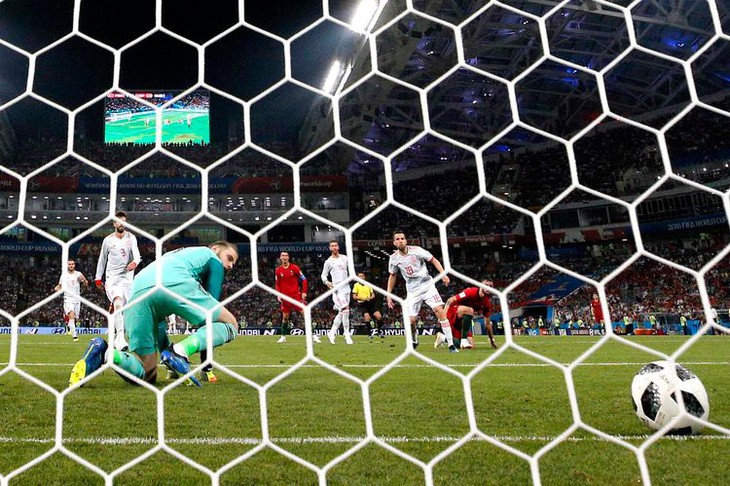 Những khoảnh khắc tràn đầy cảm hứng thể thao vòng bảng World Cup - Ảnh 15. Những khoảnh khắc tràn đầy cảm hứng thể thao vòng bảng World Cup - Ảnh 15.