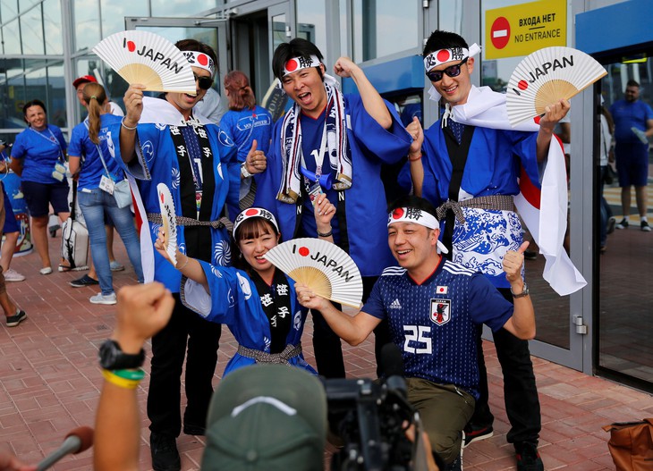 Nga khuyến cáo fan World Cup không uống bia vì nắng nóng 40 độ C - Ảnh 1. Nga khuyến cáo fan World Cup không uống bia vì nắng nóng 40 độ C - Ảnh 1.