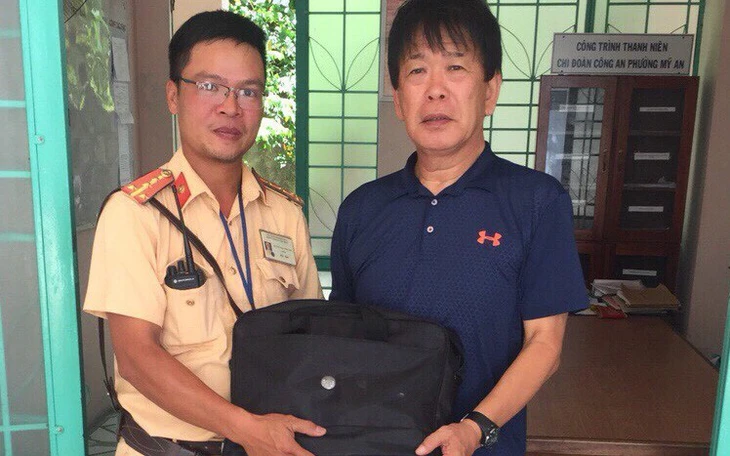 CSGT Công an Đà Nẵng khuyến cáo người dân kiểm tra thông tin phương tiện trên hệ thống VNeiD - Ảnh 3.