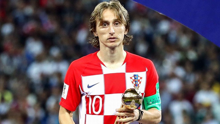 Xem đoạn phim tài liệu Luka Modric từng chăn dê khi mới 5 tuổi - Ảnh 1.