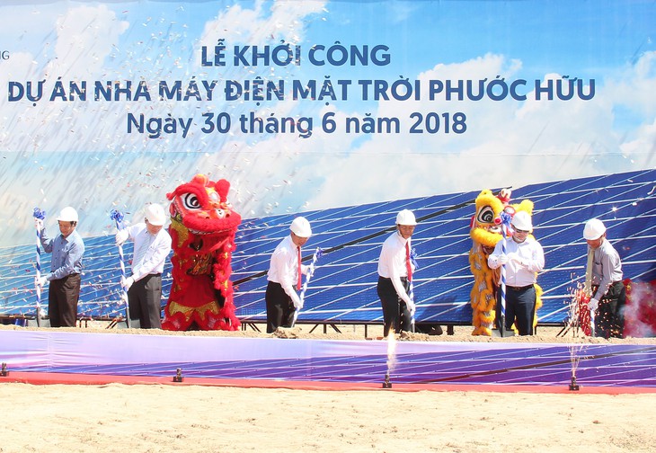 Ninh Thuận: Khởi công dự án Nhà máy điện mặt trời Phước Hữu - Ảnh 1. Ninh Thuận: Khởi công dự án Nhà máy điện mặt trời Phước Hữu - Ảnh 1.