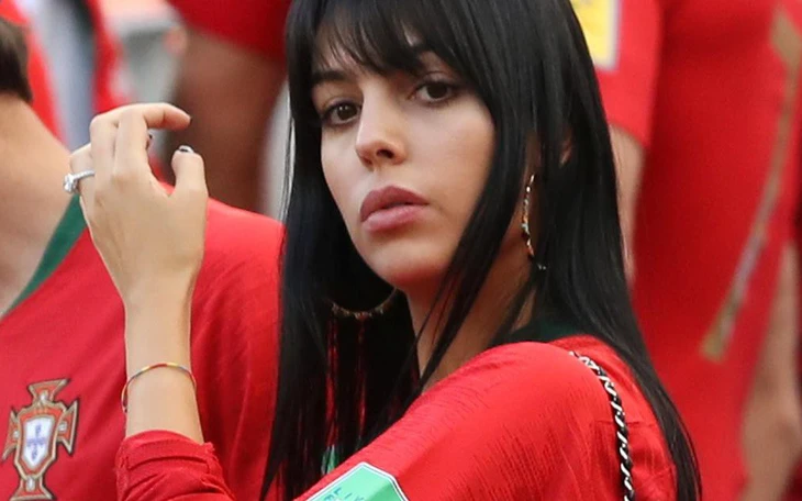 Vị hôn thê của Ronaldo và bộ sưu tập đồng hồ xa xỉ hàng triệu USD - Ảnh 11.