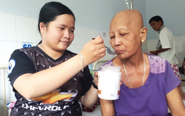 Phía trước, một con đường chông gai - Ảnh 1. Phía trước, một con đường chông gai - Ảnh 1.