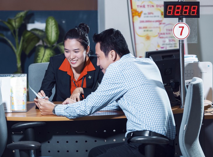 Sacombank dành 10.000 tỉ đồng cho vay ưu đãi doanh nghiệp - Ảnh 1.