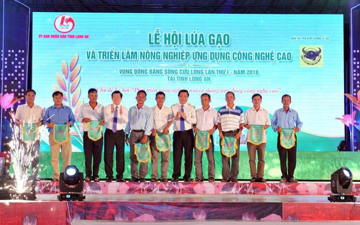 Hàng ngàn người dân Hà Nội dự lễ hội Sản phẩm Nông nghiệp và Làng nghề Hà Nội 2024  - Ảnh 17.