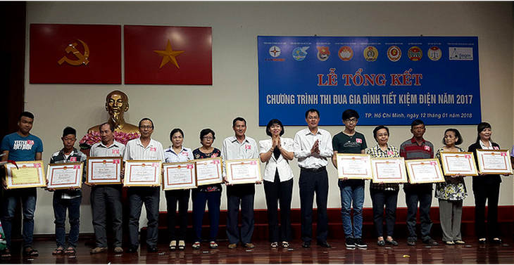 TP.HCM tiết kiệm 860,59 tỉ đồng chi phí mua điện sinh hoạt trong năm 2017 - Ảnh 1. TP.HCM tiết kiệm 860,59 tỉ đồng chi phí mua điện sinh hoạt trong năm 2017 - Ảnh 1.