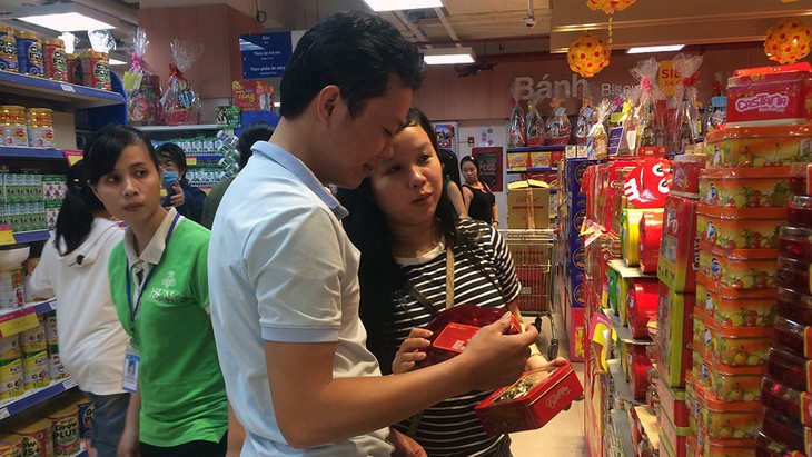 Nóng bỏng cuộc chiến mặt bằng siêu thị - Ảnh 1. Nóng bỏng cuộc chiến mặt bằng siêu thị - Ảnh 1.