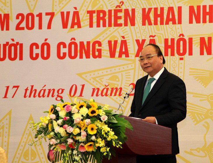 Thủ tướng: Cán bộ phải len lỏi để gần dân, chăm lo cho dân - Ảnh 1. Thủ tướng: Cán bộ phải len lỏi để gần dân, chăm lo cho dân - Ảnh 1.