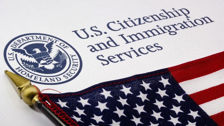 Visa H4 của Mỹ có thể mất quyền đi làm kiếm tiền - Ảnh 2. Visa H4 của Mỹ có thể mất quyền đi làm kiếm tiền - Ảnh 2.