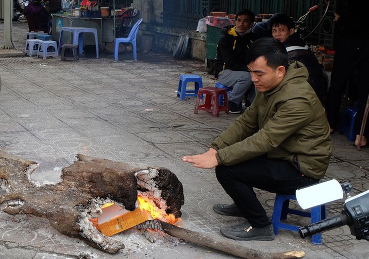 Mẫu Sơn băng giá phủ nhẹ, nhiệt độ -1,4 độ C - Ảnh 2.