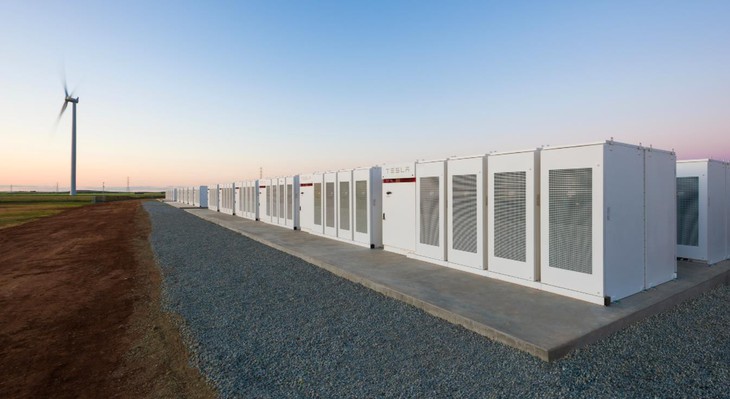 Pin khổng lồ 100MW của Elon Musk thu lợi nhuận 1 triệu đôla trong vài ngày - Ảnh 1.