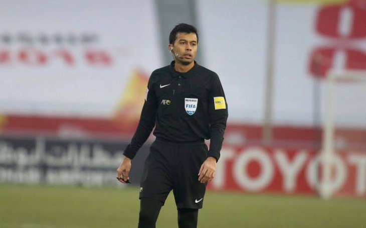 Trọng tài Singapore cho U-23 Qatar hưởng 11m đúng hay sai? - Ảnh 2. Trọng tài Singapore cho U-23 Qatar hưởng 11m đúng hay sai? - Ảnh 2.