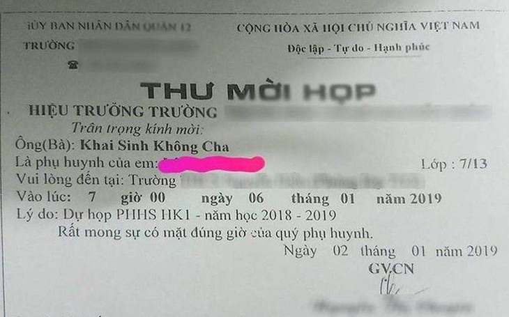 Cô giáo gửi thư mời Khai Sinh Không Cha đã bị xử lý nội bộ - Ảnh 1. Cô giáo gửi thư mời Khai Sinh Không Cha đã bị xử lý nội bộ - Ảnh 1.