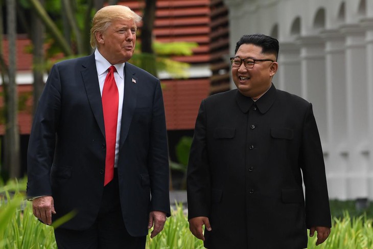 Ông Trump gửi thư tay cho ông Kim Jong Un - Ảnh 1.