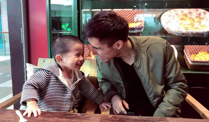 Đốn tim cư dân mạng với các video phẫu thuật trái cây - Ảnh 2.