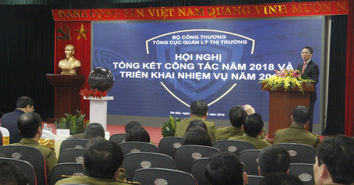 Bộ trưởng Công thương: Cán bộ quản lý thị trường không được lạm dụng chức quyền - Ảnh 1.