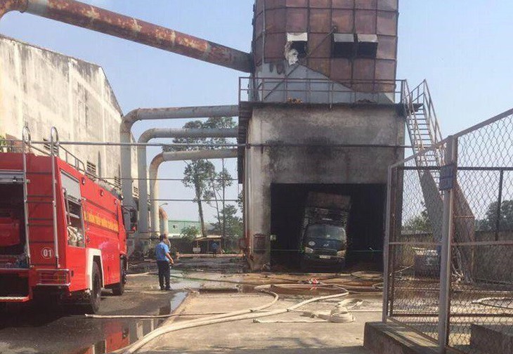 Nổ và cháy trong khu công nghiệp, 1 người chết, 3 người bị thương - Ảnh 1. Nổ và cháy trong khu công nghiệp, 1 người chết, 3 người bị thương - Ảnh 1.