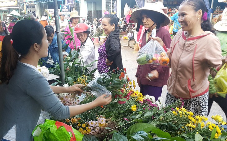 Làm dâu ngày tết: 