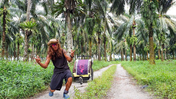 Người Việt đầu tiên chạy 4.500km từ Hà Nội đến Singapore - Ảnh 10.