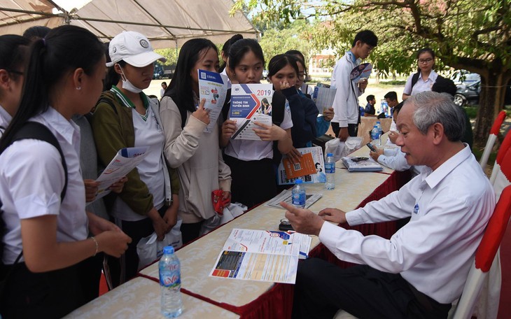 Thi THPT quốc gia và tuyển sinh 2019 thay đổi ra sao?