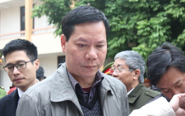 Nguyên giám đốc 