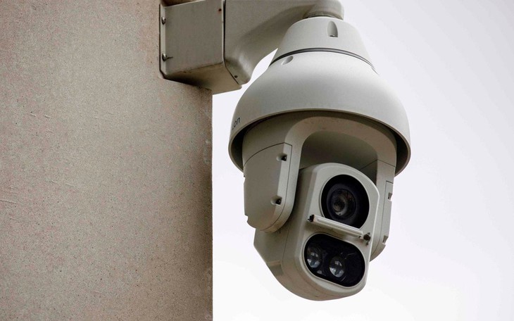 Gắn camera, lớp học thành "nhà tù" không song sắt?