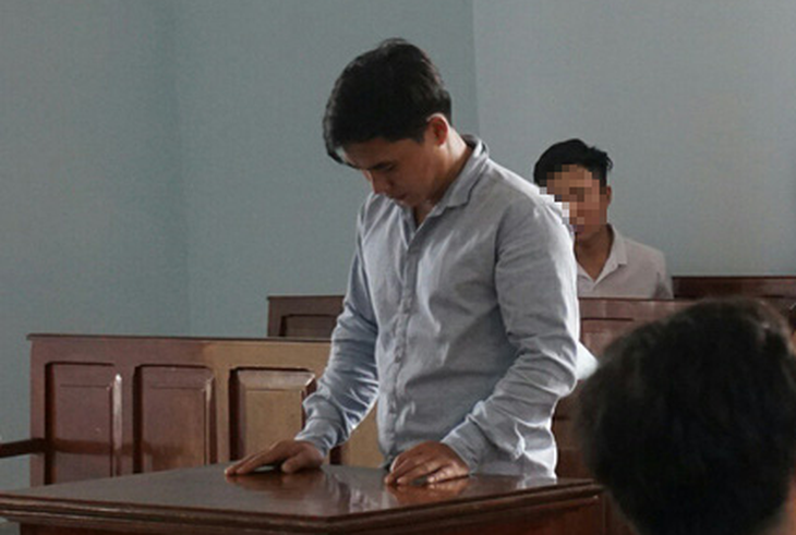 4 năm tù cho anh rể nhiều lần quan hệ với em vợ chưa đủ 16 tuổi - Ảnh 1. 4 năm tù cho anh rể nhiều lần quan hệ với em vợ chưa đủ 16 tuổi - Ảnh 1.