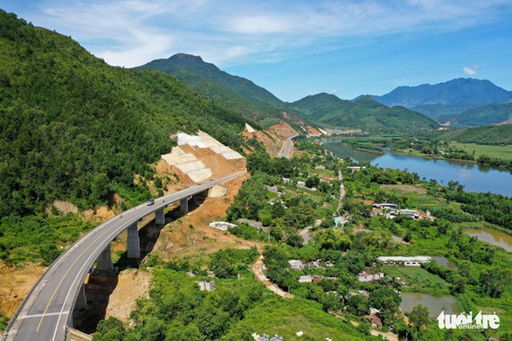 Bí thư Nguyễn Thiện Nhân: Đấu thầu cao tốc Bắc - Nam khuyến khích doanh nghiệp trong nước - Ảnh 2.