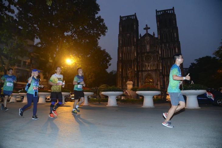 7.000 vận động viên tham dự VPBank Hanoi Marathon 2019 - Ảnh 3.