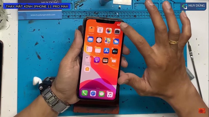 Có nên thay mặt kính IPhone 11? - Ảnh 8.