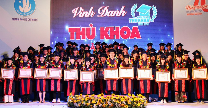 Những đóa trạng nguyên khoe sắc - Ảnh 4.