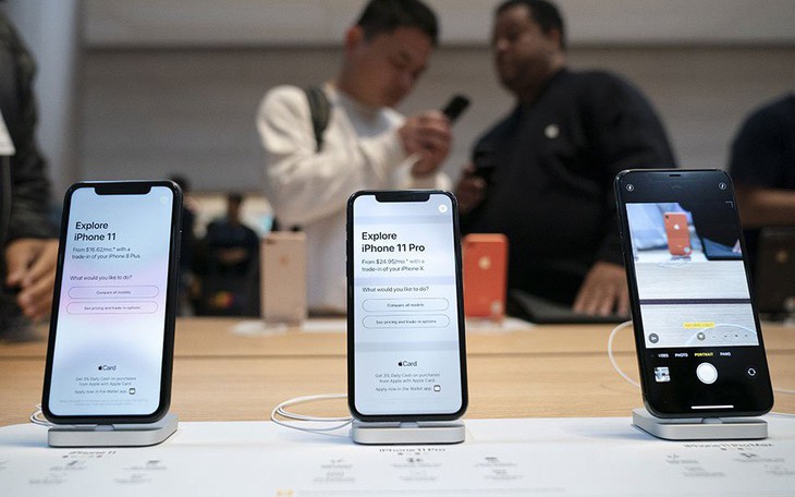 Chuyện hi hữu: Apple bị kiện vì biến "trai thẳng’ thành đồng tính