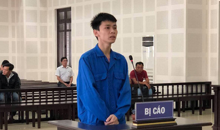 Thua độ bóng đá, cựu cán bộ công an cạy tủ, trộm hơn 1 tỉ đồng của đồng nghiệp - Ảnh 1.