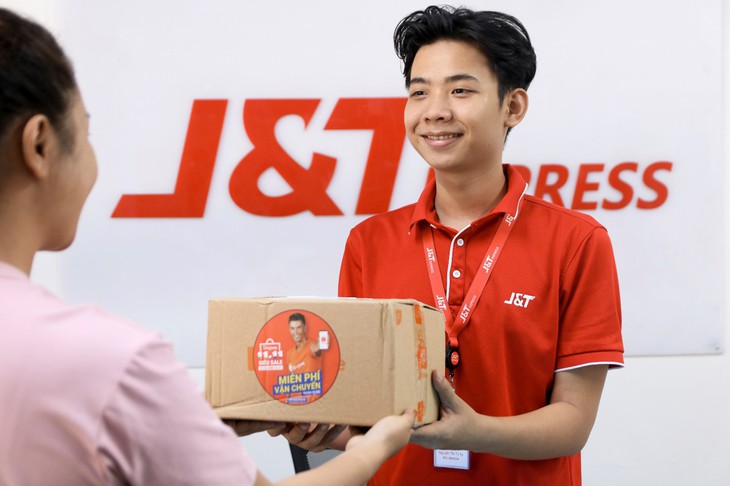 J&T Express tặng 1 tháng vận chuyển cho người bán mới trên Shopee - Ảnh 1.