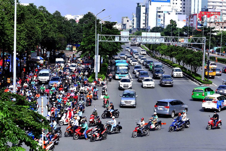 Sửa đường Nguyễn Hữu Cảnh: khó tránh cảnh kẹt xe trầm trọng - Ảnh 1.