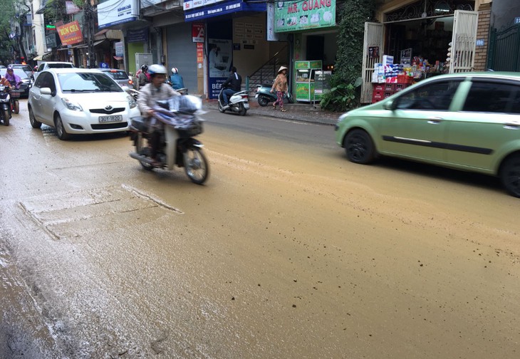 Người dân trực tiếp đánh giá, xếp hạng môi trường các tỉnh, thành phố - Ảnh 1.