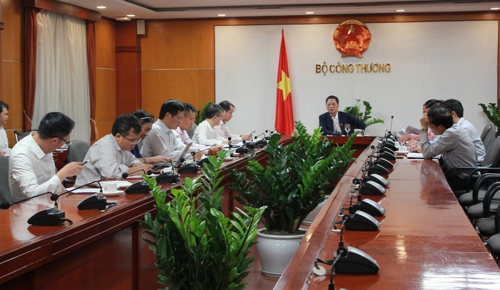 Miền Nam sẽ thiếu hàng tỉ kWh điện từ năm 2021 - Ảnh 1. Miền Nam sẽ thiếu hàng tỉ kWh điện từ năm 2021 - Ảnh 1.