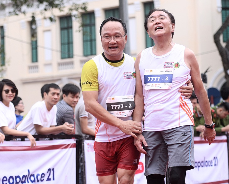 Kizuna Ekiden qua ống kính Nguyễn Á - Ảnh 2.