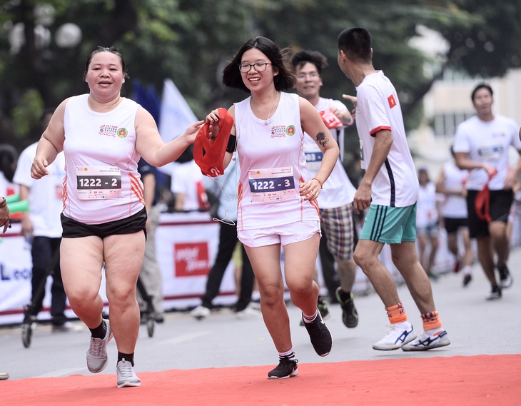 Kizuna Ekiden qua ống kính Nguyễn Á - Ảnh 3.