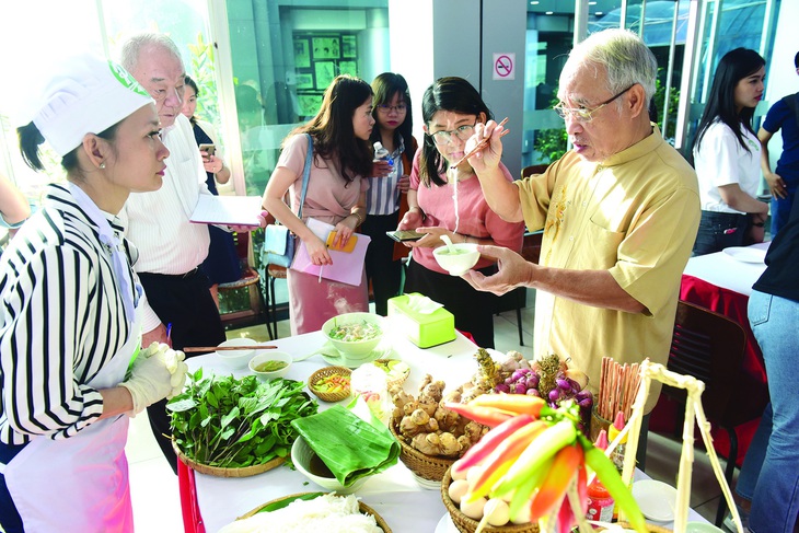 Đam mê với phở Việt - Ảnh 2.