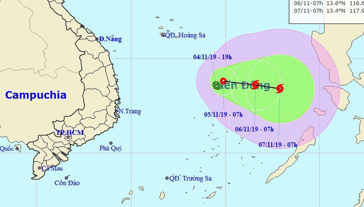Áp thấp nhiệt đới bị hút ra biển nhưng có thể quay vào đất liền khi thành bão - Ảnh 1.