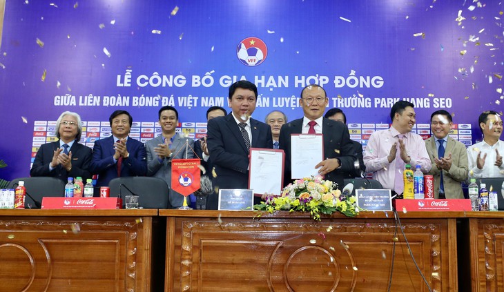 HLV Park Hang Seo: Lúc này, tôi cảm thấy trách nhiệm nặng nề hơn - Ảnh 3.