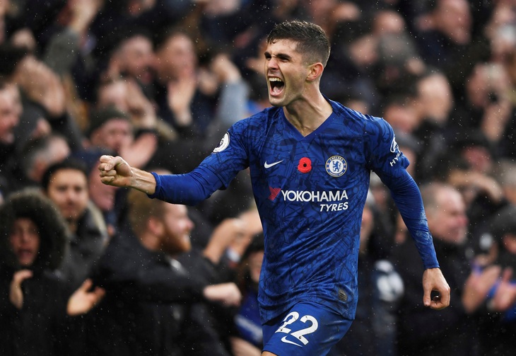 Song sát Abraham - Pulisic đưa Chelsea lên nhì bảng - Ảnh 2.