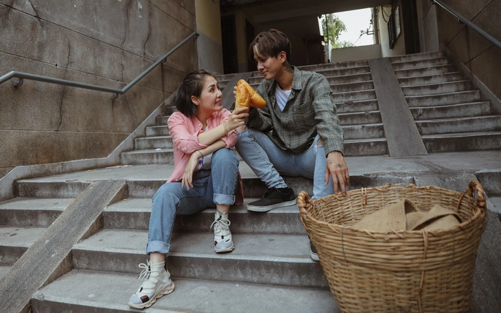 Đạt G trình làng 'Ác mộng đẹp': Biến chiếc giường thành 'sân khấu' của những buồn vui - Ảnh 3.