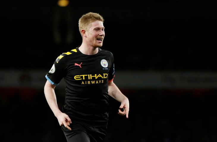 De Bruyne tỏa sáng, Man City nhẹ nhàng đánh bại Arsenal ngay trong hiệp 1 - Ảnh 2.