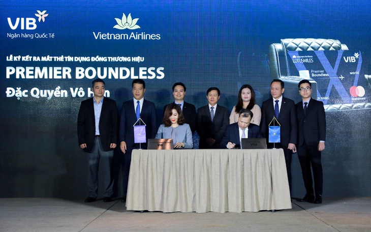 VIB và Vietnam Airlines hợp tác ra mắt dòng thẻ bay đặc quyền Premier Boundless