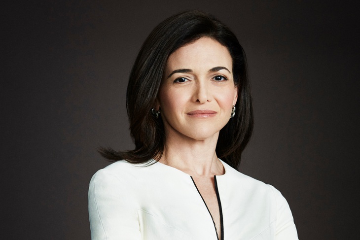 Sheryl Sandberg: từ hình mẫu nữ quyền đến tâm điểm bê bối Facebook - Ảnh 1.