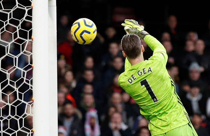 De Gea mắc sai lầm, M.U ‘phơi áo’ trước Watford - Ảnh 1.